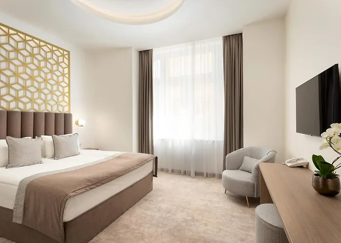 Mera Hotel